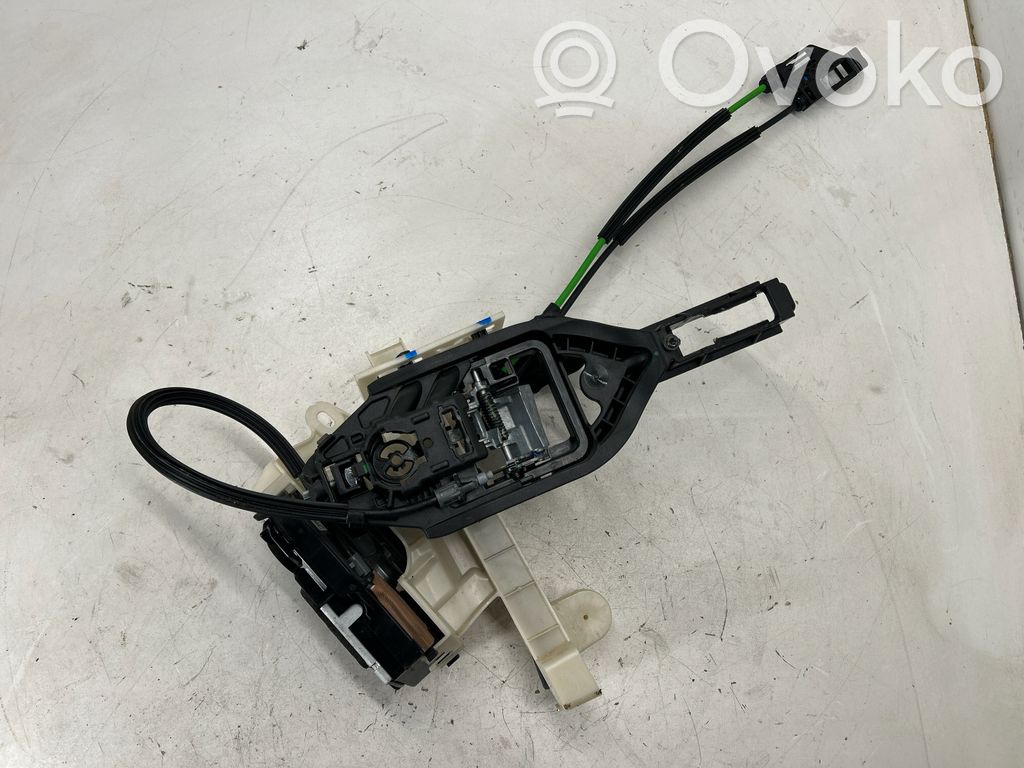 Zamek drzwi tylnych   M1PBA264A32AA,LJ6BS224A37EE,M1PBS264B52AH,218455,E15827107