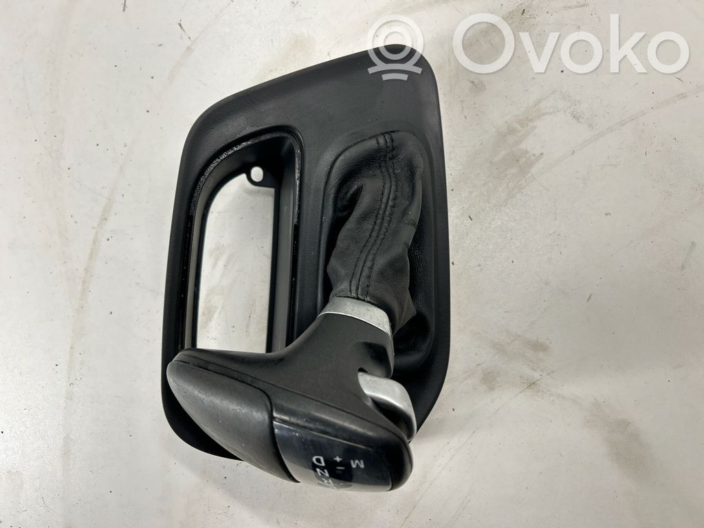 Dodge Challenger Pavarų perjungimo svirties apdaila (plastikinė) 