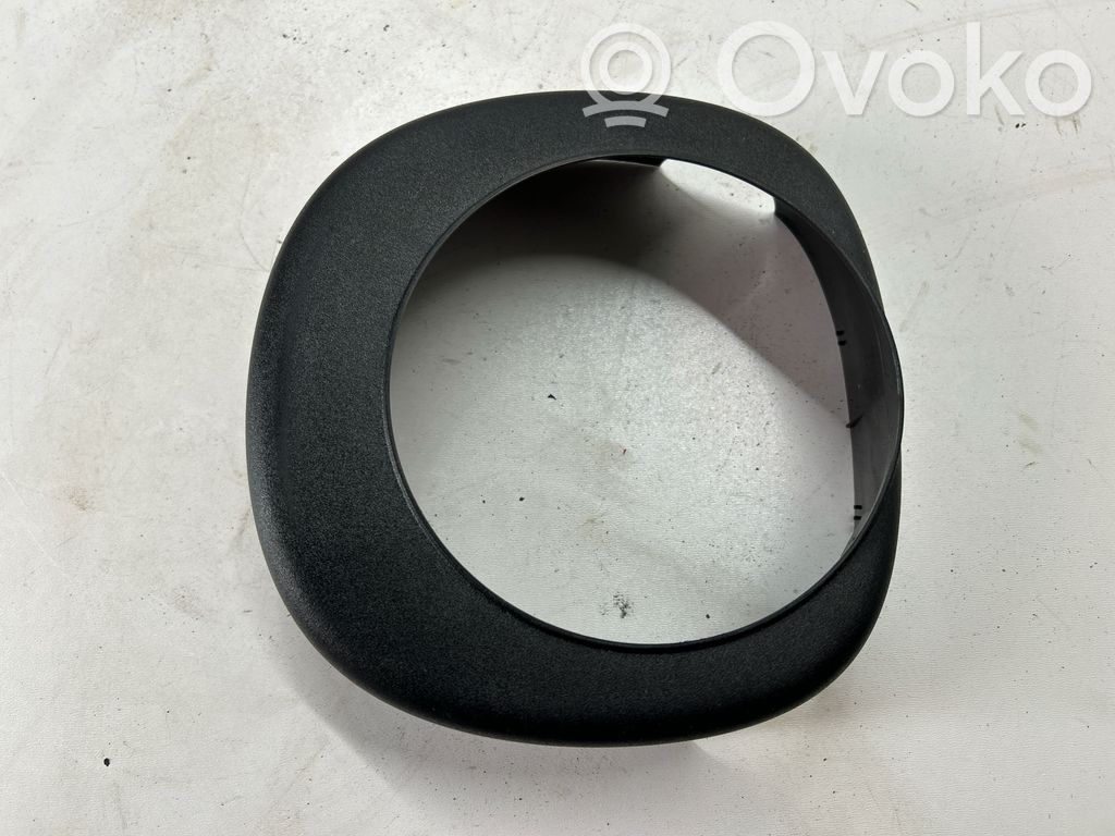 Chrysler Pacifica Steering wheel column trim 