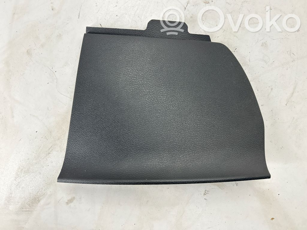 Chrysler Pacifica Panel trim 