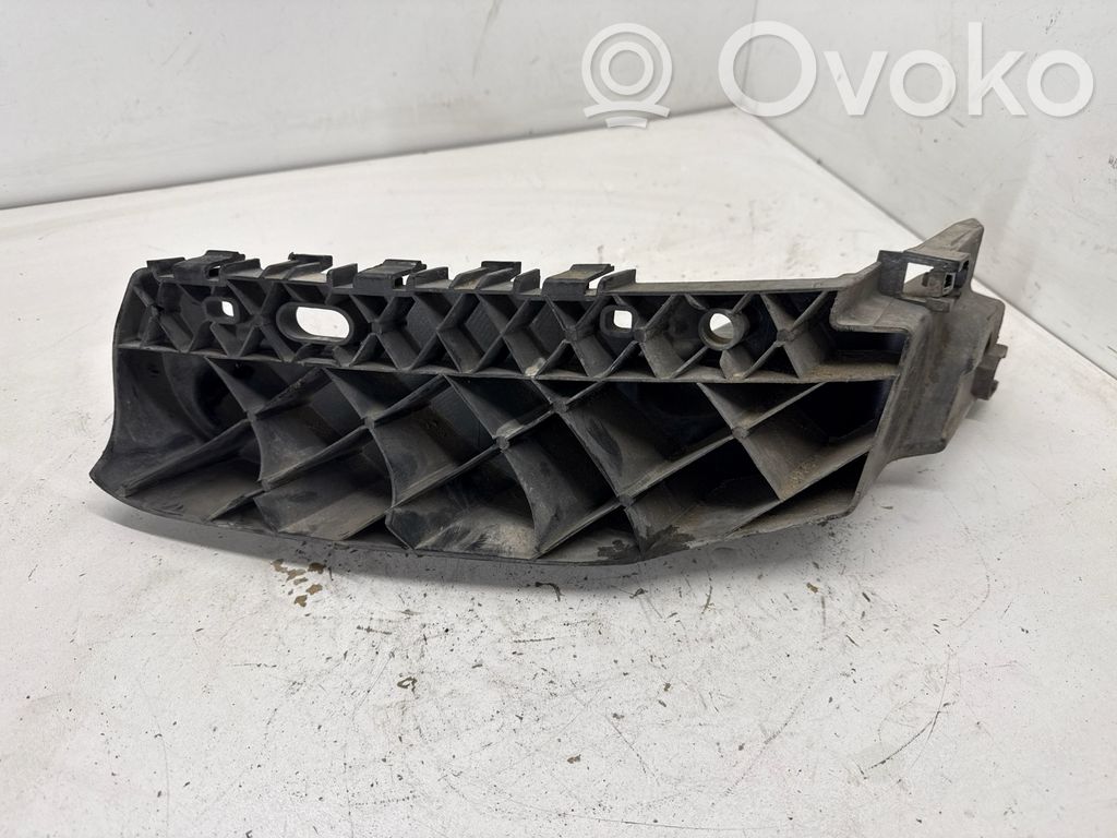 Dodge Durango Front bumper mounting bracket 