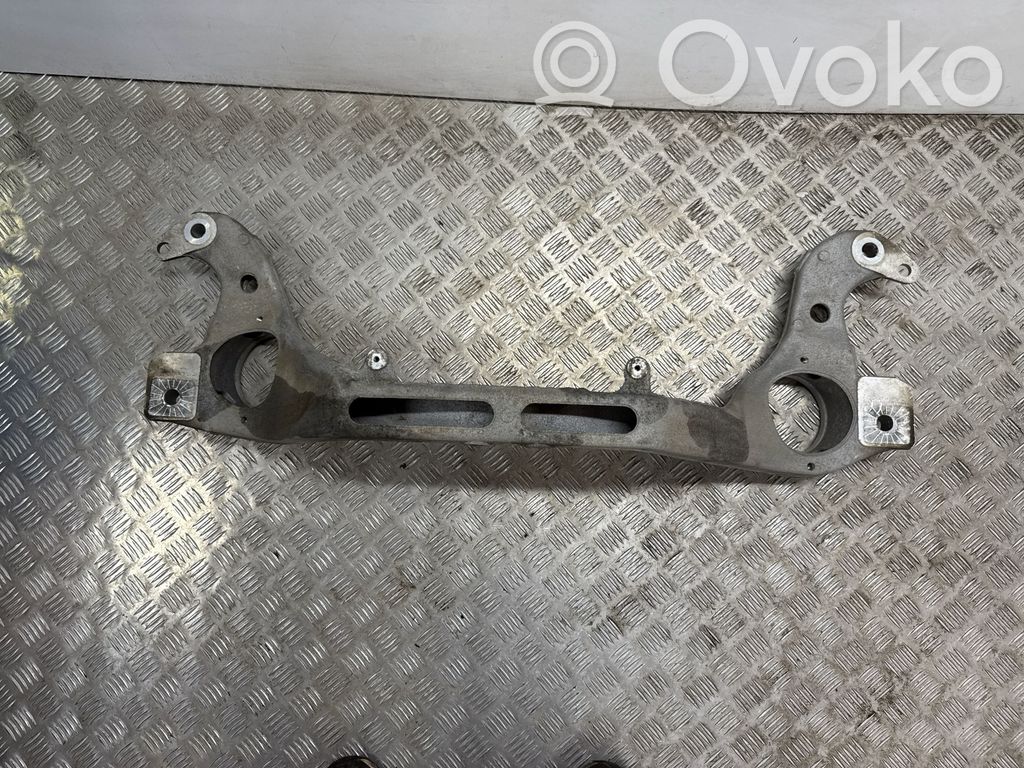 Volkswagen Touareg II Front subframe 