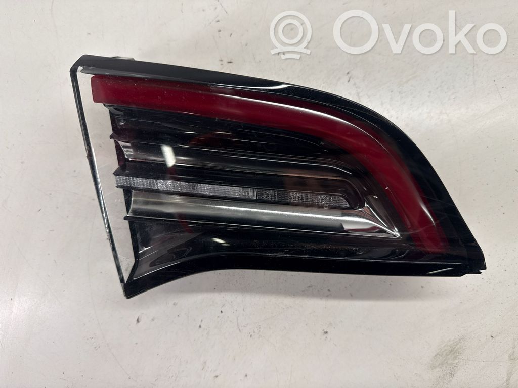 Tesla Model 3 Tailgate rear/tail lights 