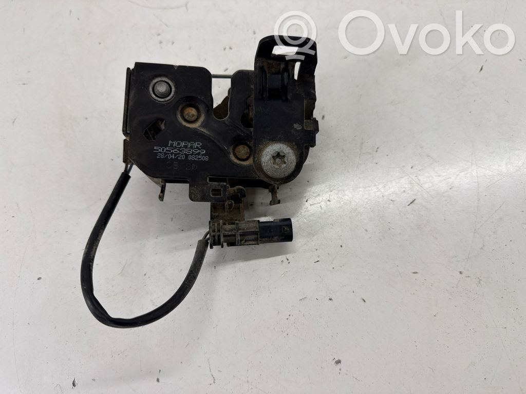 Alfa Romeo Stelvio Spyna variklio dangčio 