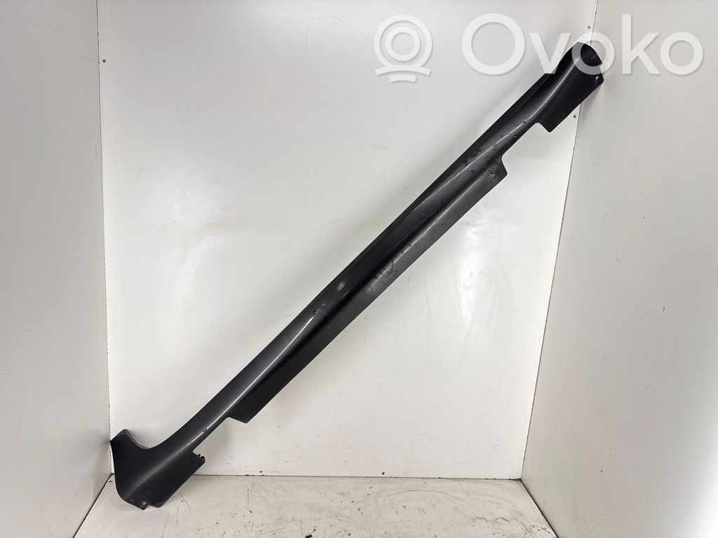 Chrysler Pacifica Sill 