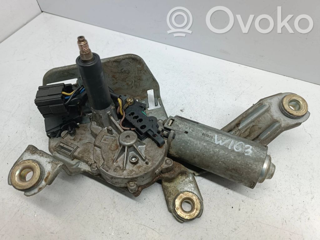 Mercedes-Benz ML W163 Silniczek wycieraczki szyby tylnej 