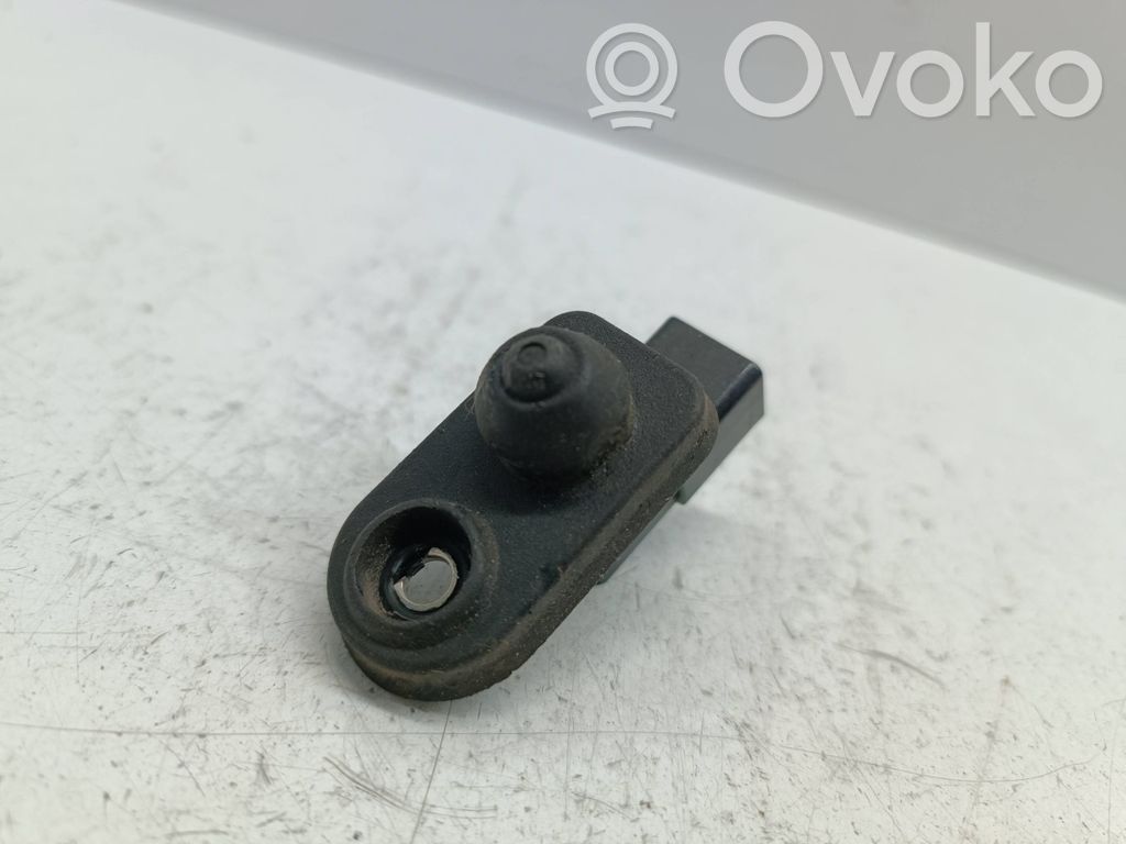 Mitsubishi Lancer VIII Rear door sensor 