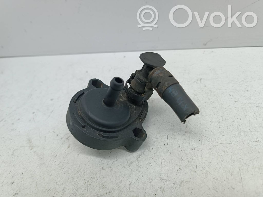 BMW 5 E39 Fuel line/pipe/hose 
