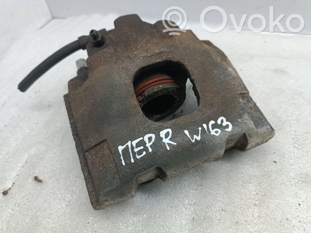 Mercedes-Benz ML W163 Zacisk hamulcowy przedni 