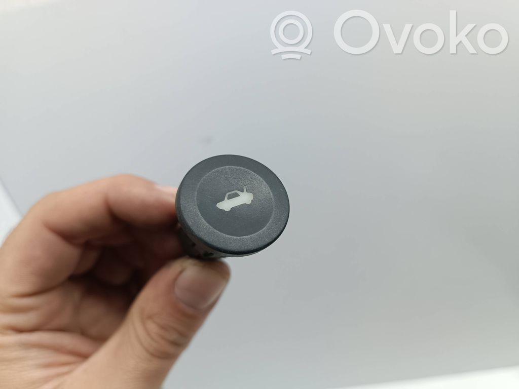 Ford Fiesta Interruptor para abrir la puerta trasera 