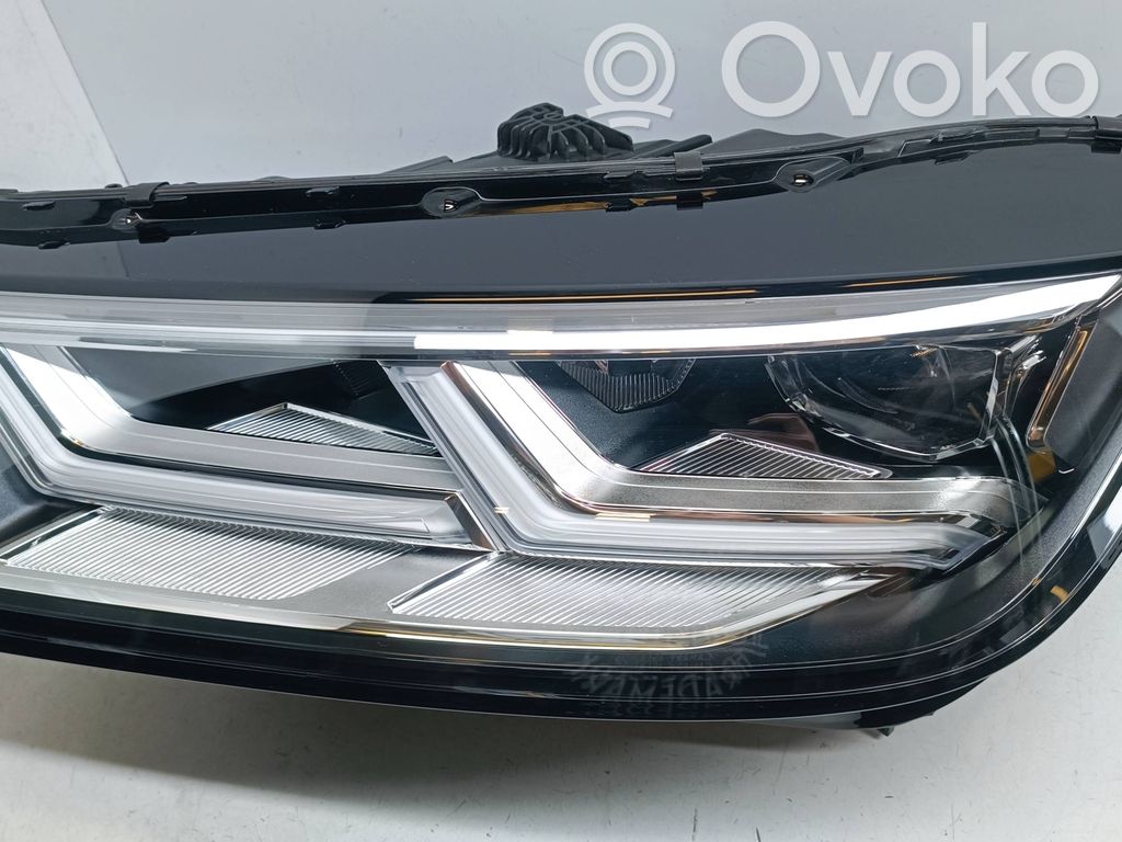 Audi Q5 SQ5 FY Lampa przednia 