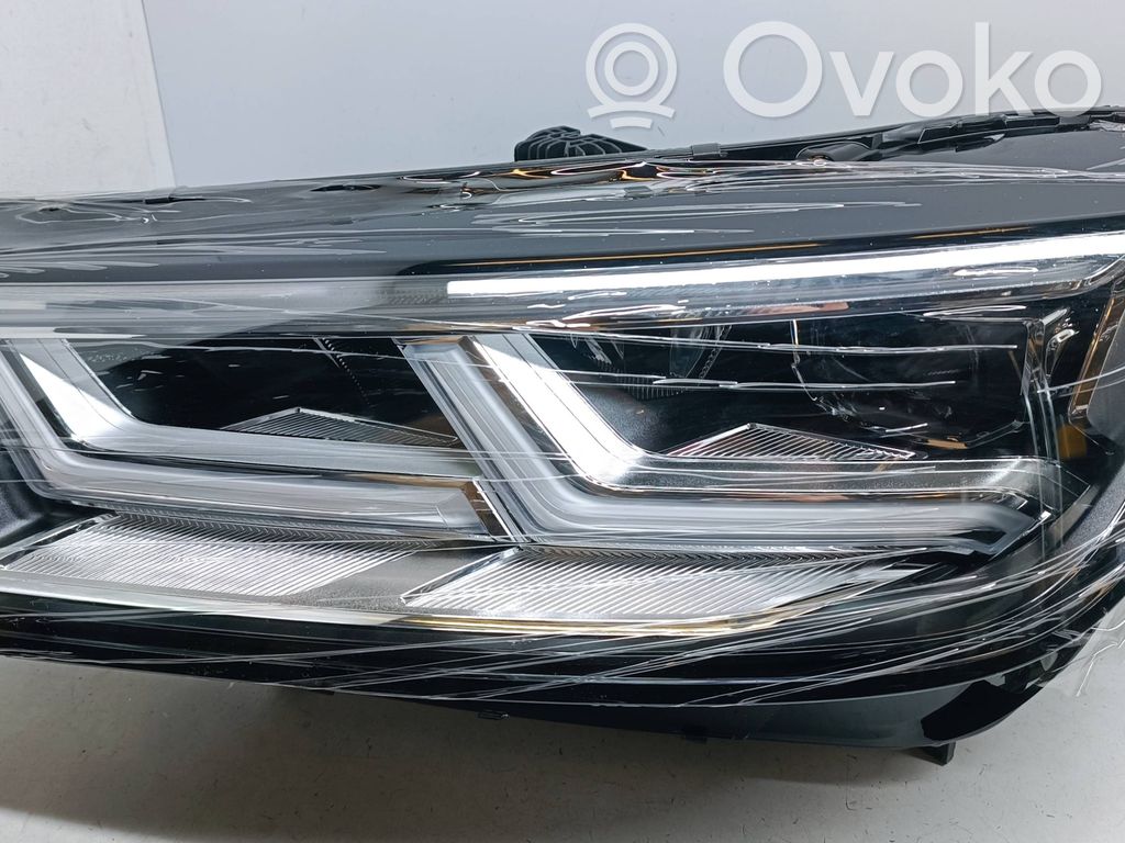 Audi Q5 SQ5 FY Lampa przednia 