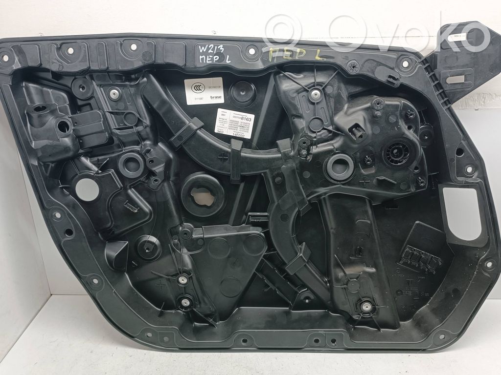 Mercedes-Benz E W213 Mechanizm podnoszenia szyby przedniej bez silnika 