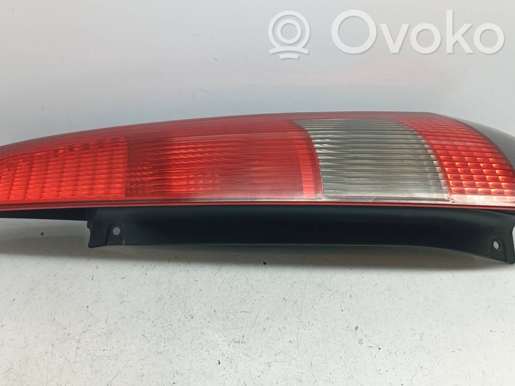 Ford Fiesta Lampa tylna 