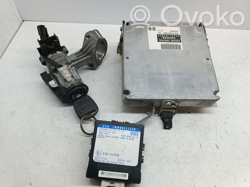 Toyota Corolla E120 E130 Engine control unit/module 