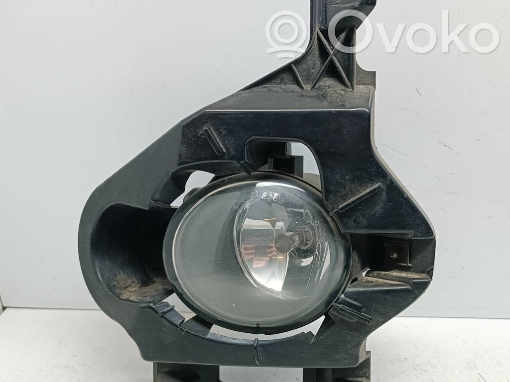 Miglas lukturis priekšā   51117118151,63176924655,6924655,22405910,89203671
