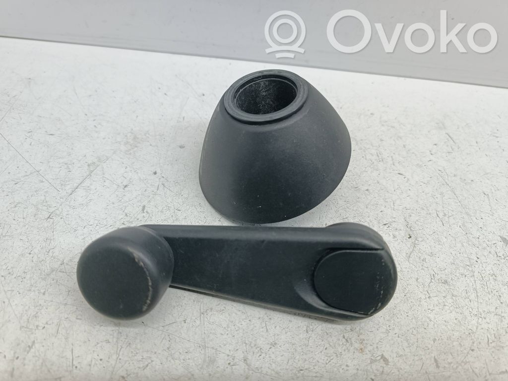 BMW 1 E81 E87 Manovella finestrino della portiera posteriore 