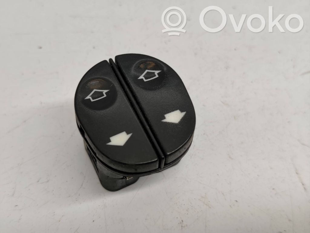 Ford Fiesta Interruttore di controllo dell’alzacristalli elettrico 