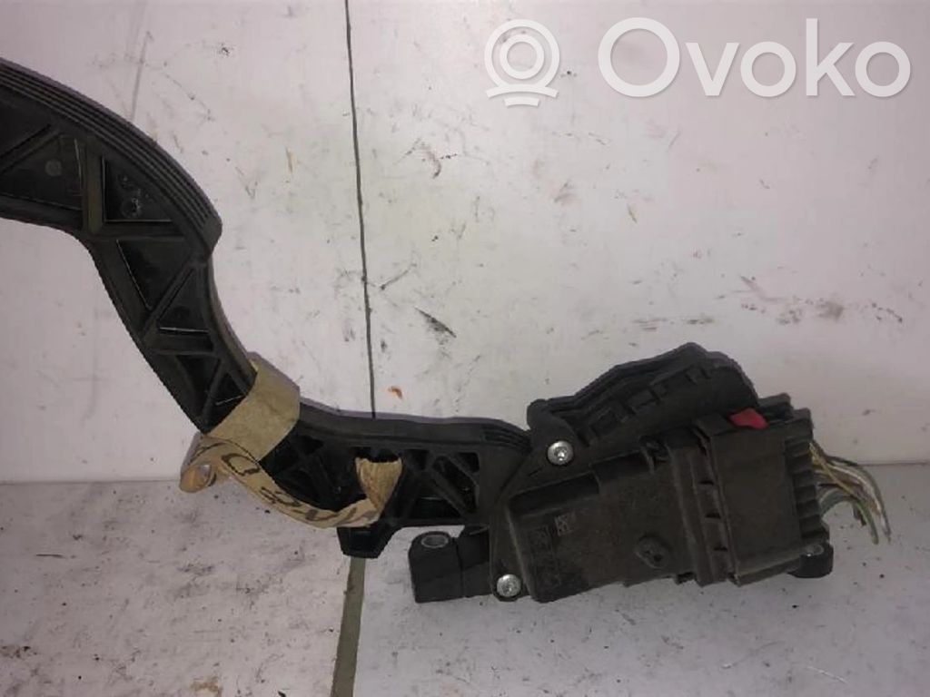 Mazda 3 I Gaspedal 