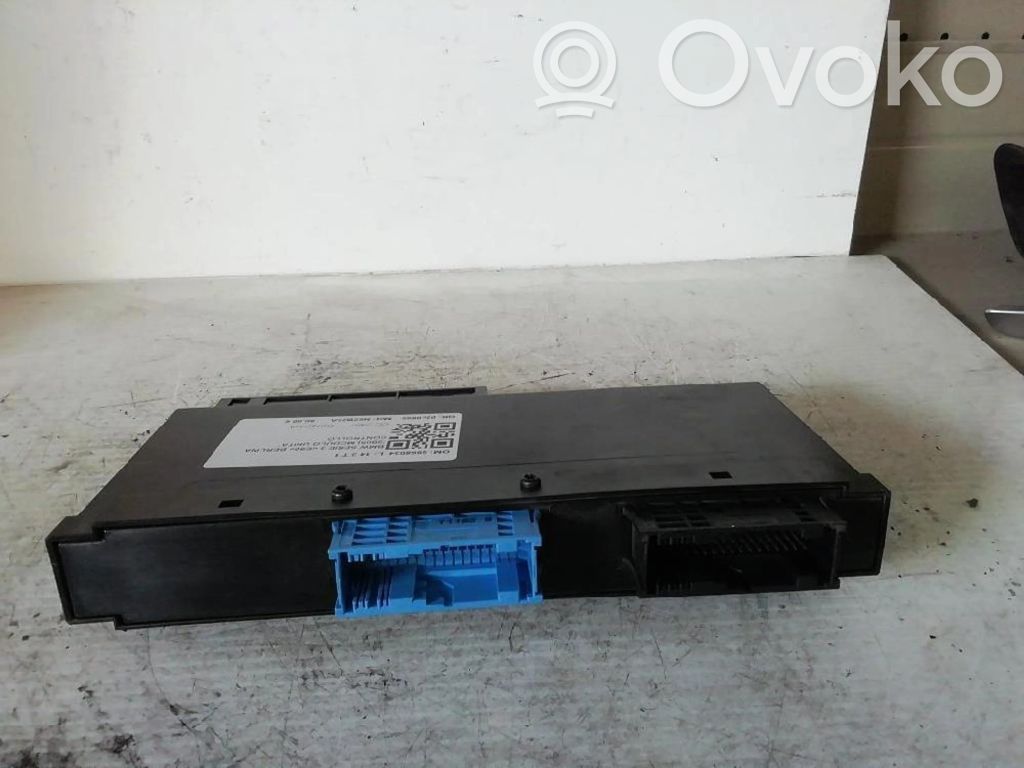 BMW 3 E90 E91 Motora vadības bloka ECU 