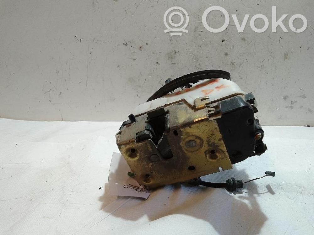 Citroen C3 Takaoven lukko 