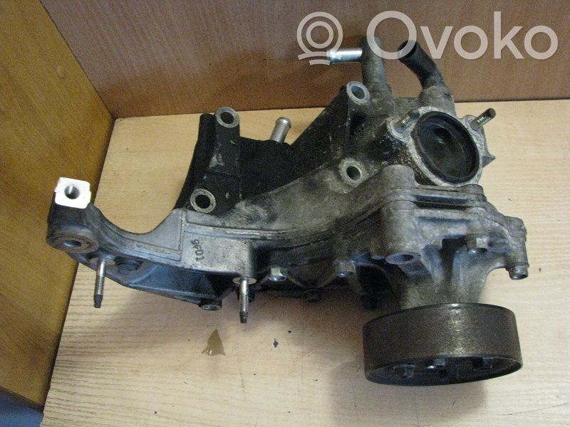 Mazda 6 Variklio tvirtinimo kronšteinas 
