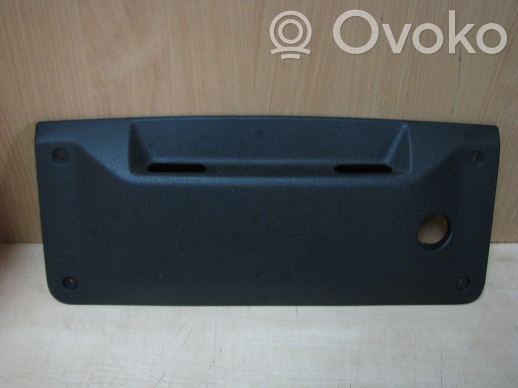 Toyota Proace Tailgate/boot lid lock trim 
