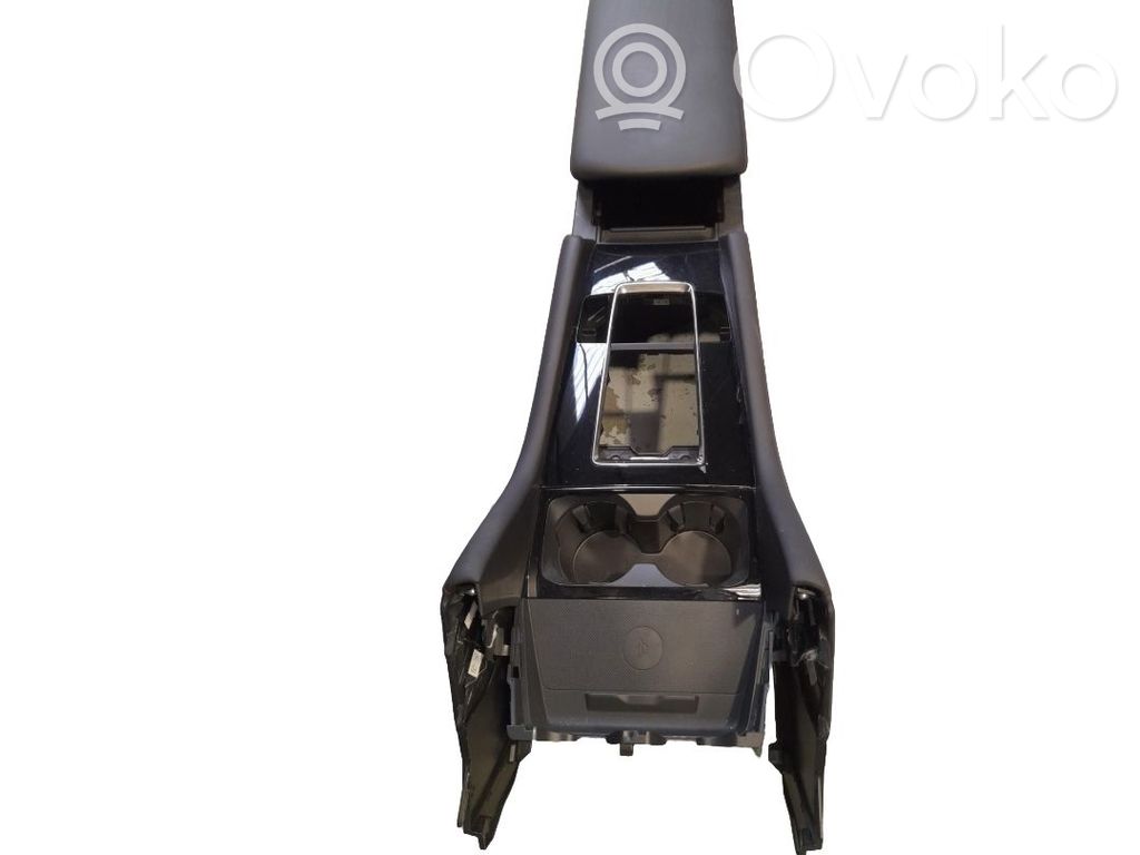 Mazda 3 Center console 