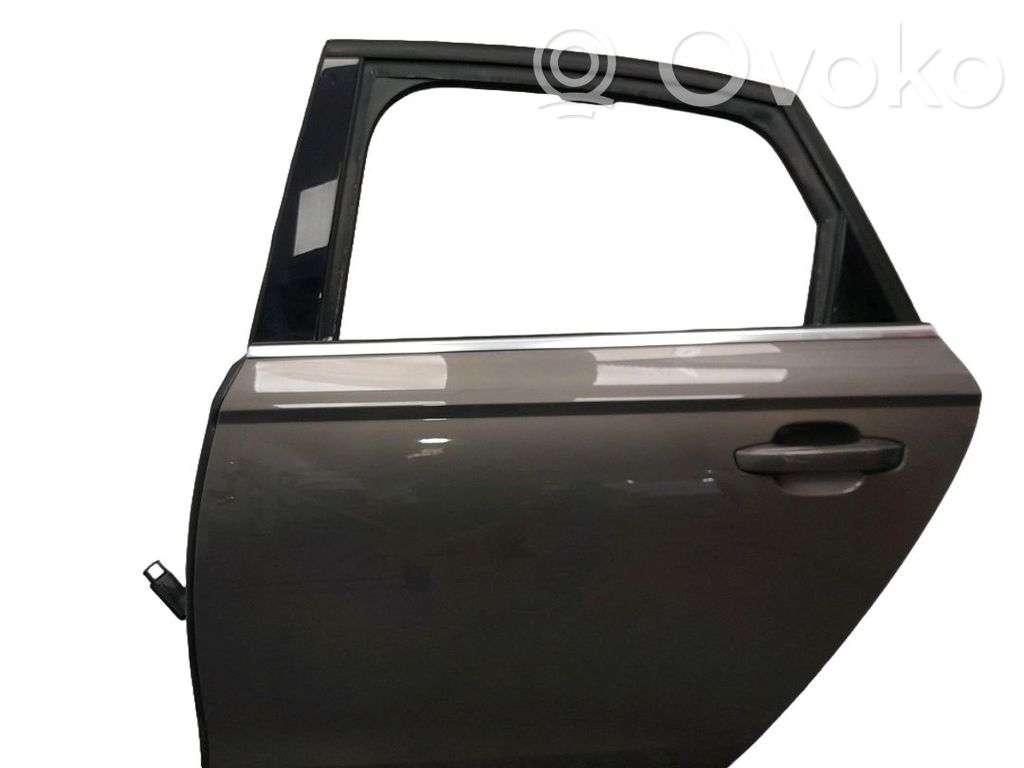 Puerta trasera   4G5833051
