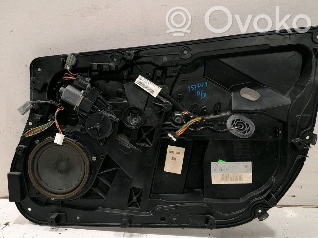 Ford Fiesta Elektryczny podnośnik szyby drzwi przednich 