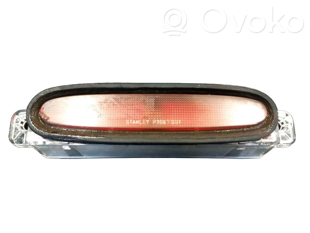 Moldura de la puerta trasera   BN8V51580