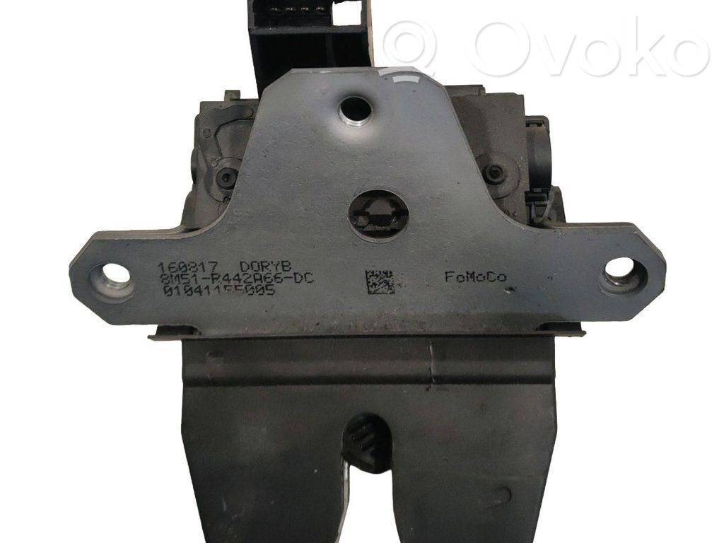 Tailgate lock latch   1920840