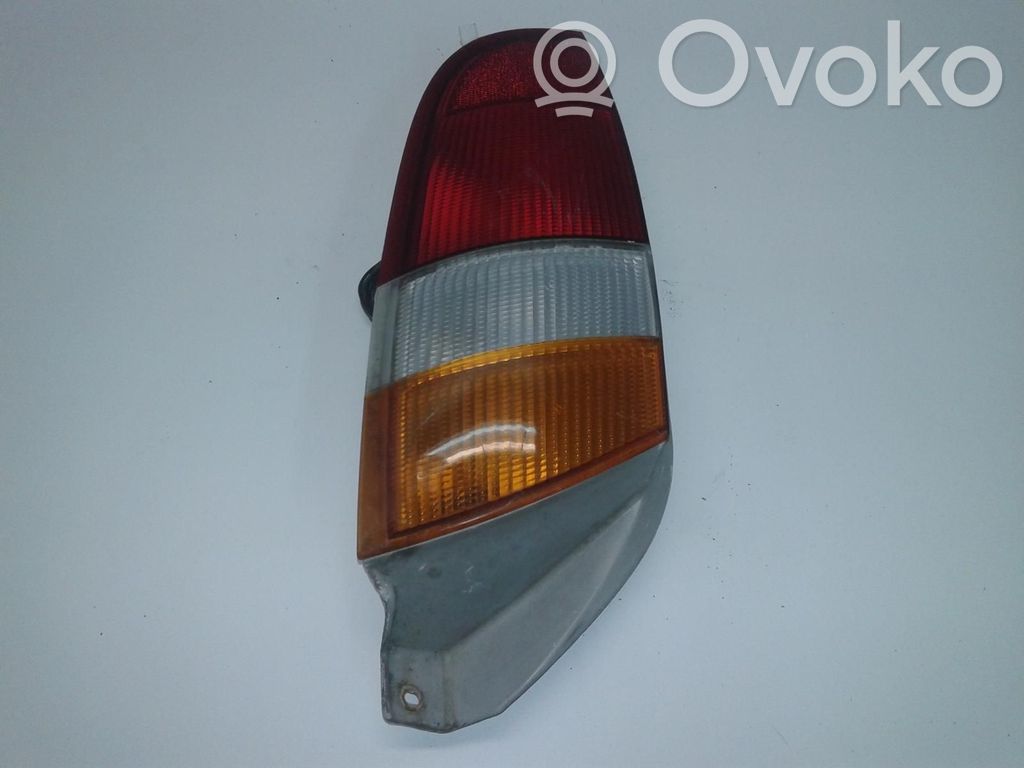 Hyundai Trajet Luci posteriori