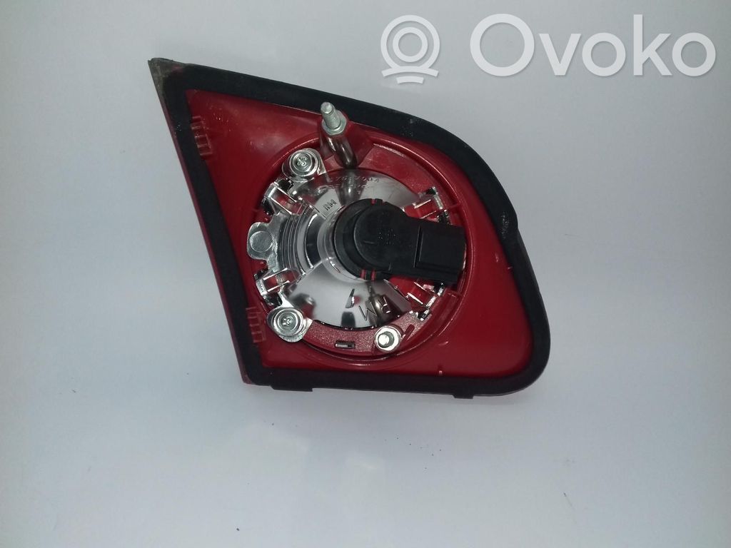 Volkswagen PASSAT B6 Lampă spate în caroserie