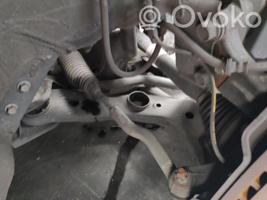 Toyota Verso Amortyzator przedni