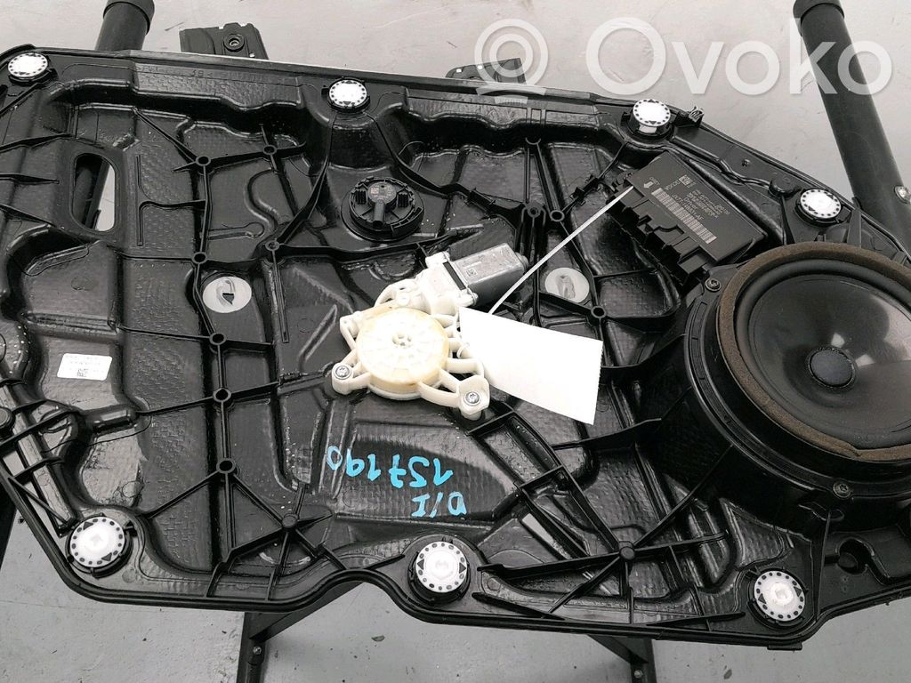 Ford Focus Macara ușă față cu motor 