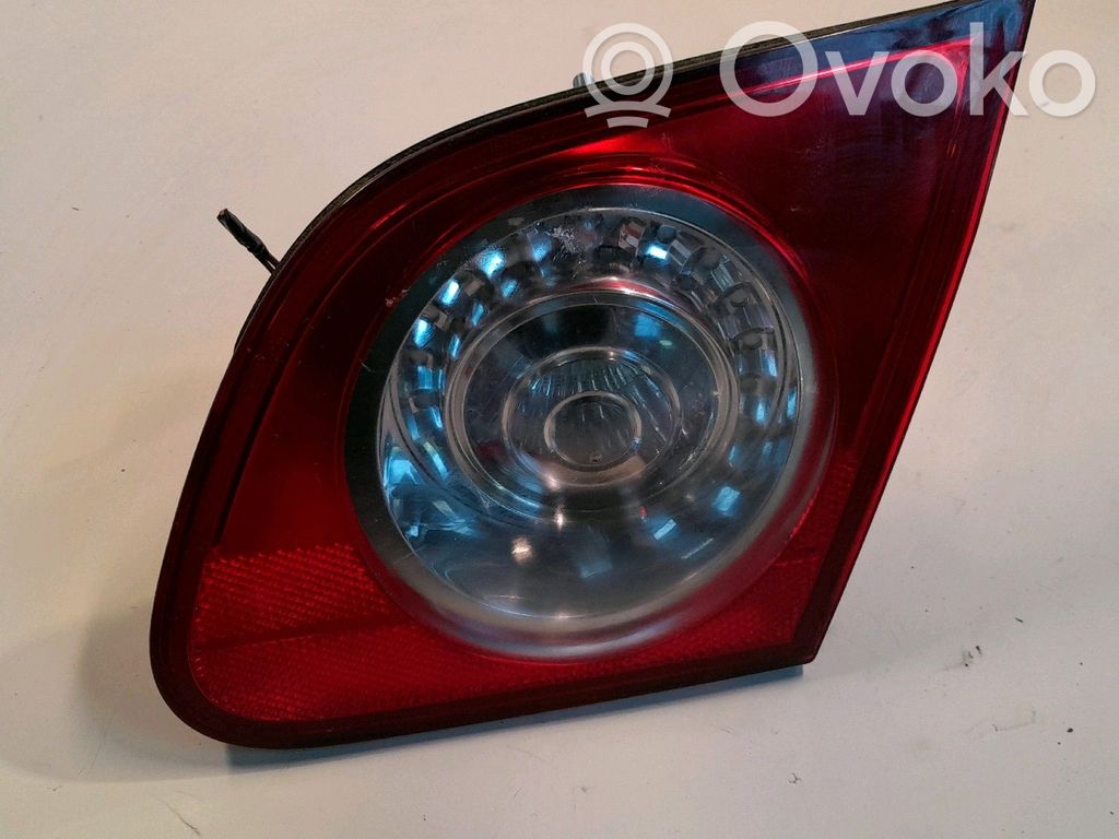 Volkswagen PASSAT B6 Lampă spate în caroserie