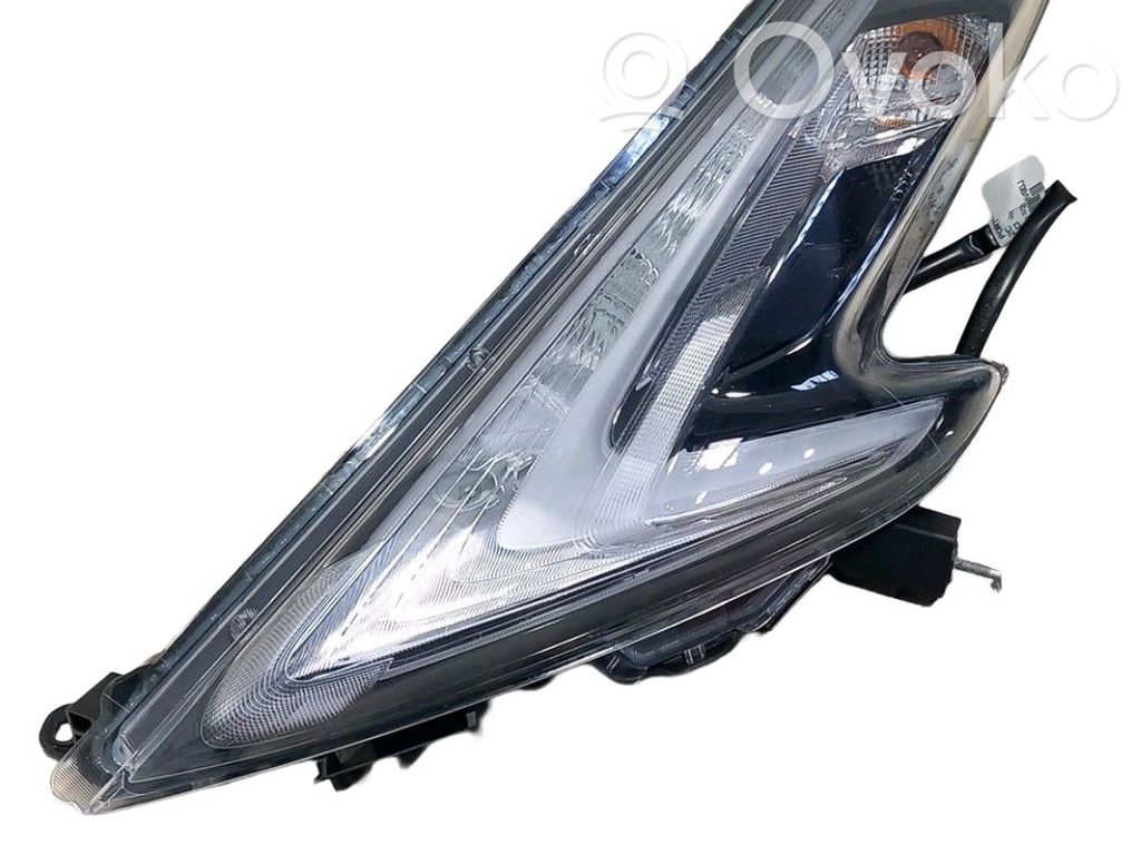 Audi A4 S4 B5 8D Lampa przednia 