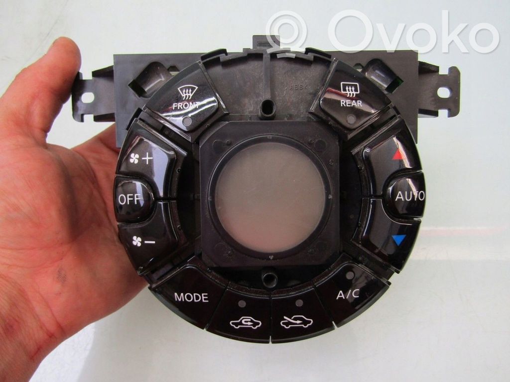 Nissan Note (E12) Other switches/knobs/shifts 