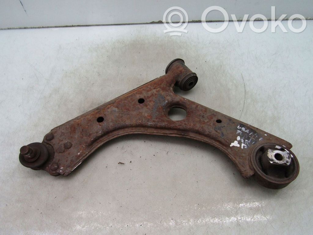 Fiat Grande Punto Brazo de suspensión delantero 