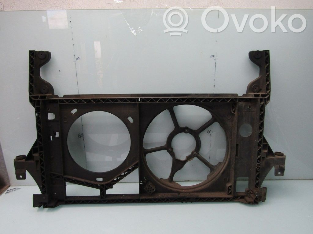 Radiatoru panelis   03R,DCI,WZMOCNIENIE