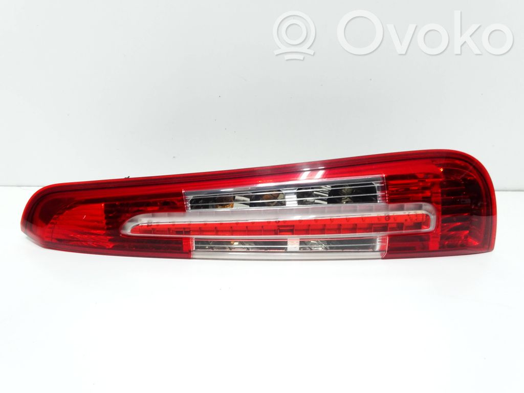 Rear/tail lights