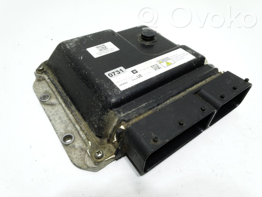 Opel Zafira B Engine control unit/module 