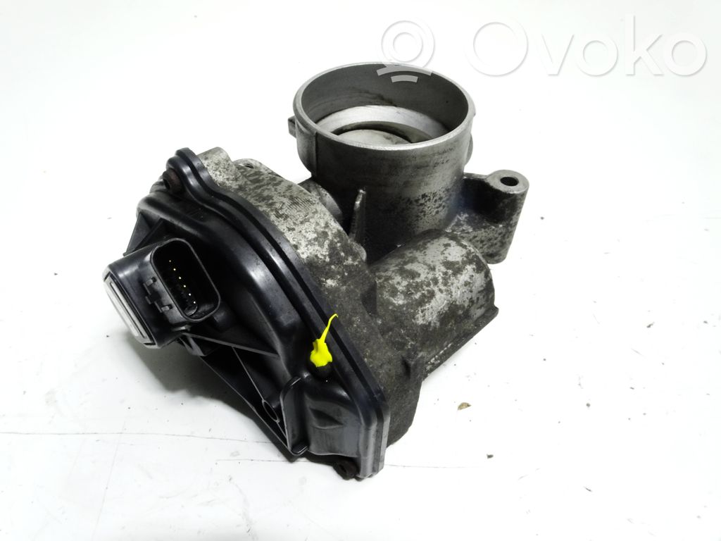 Volvo V70 Droselinė sklendė 
