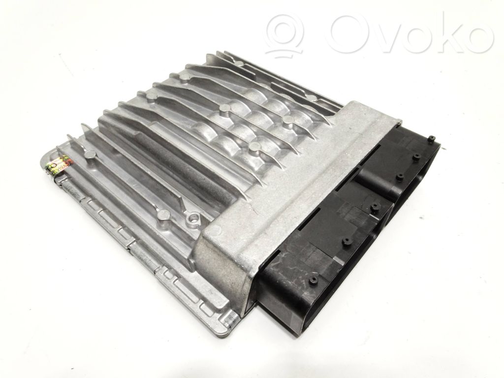 BMW 5 E60 E61 Engine control unit/module 