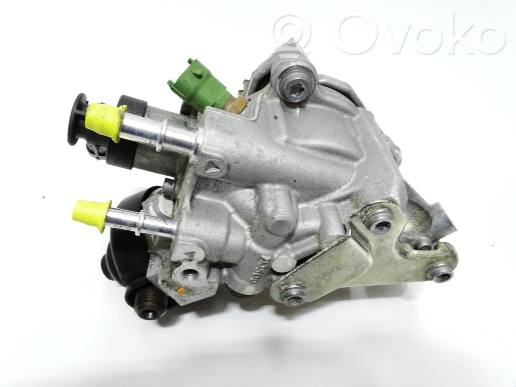 Dacia Sandero Fuel injection high pressure pump 