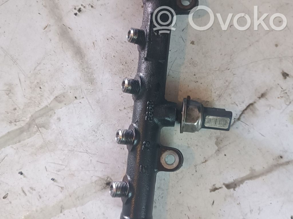 Fuel main line pipe   E668