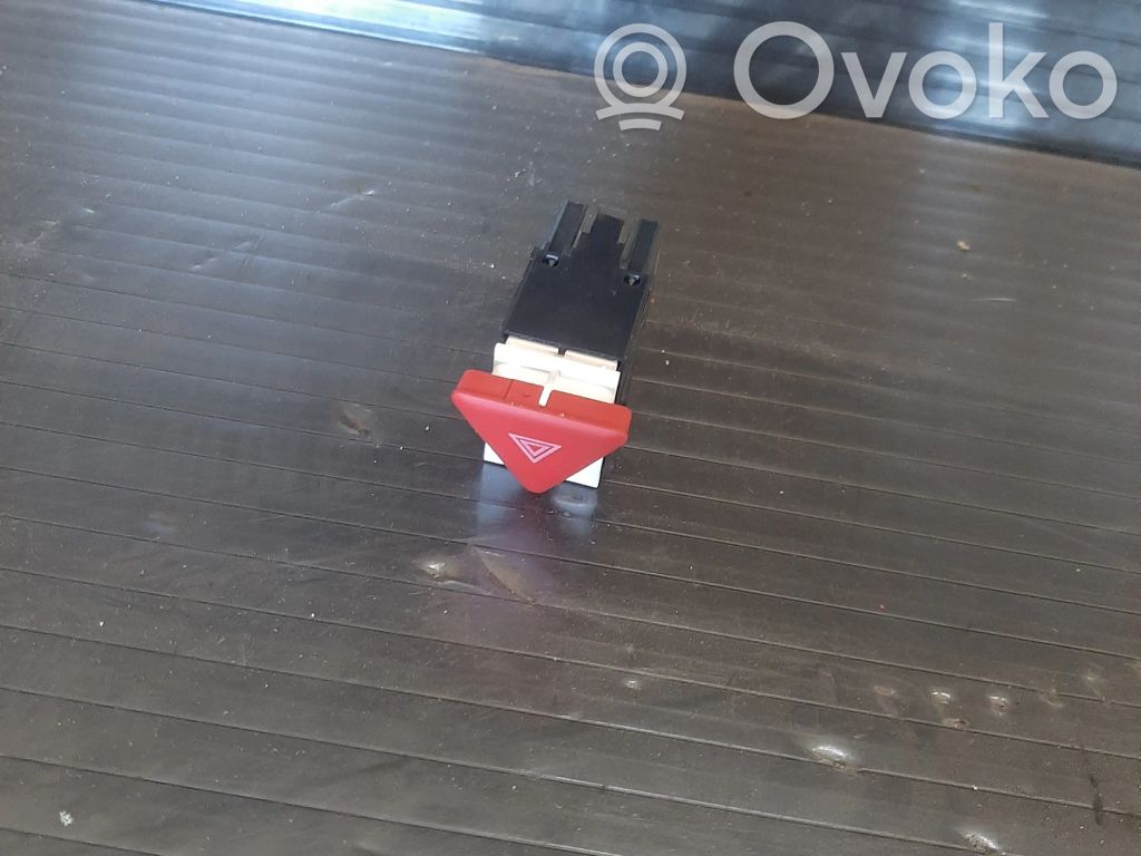 Volkswagen Scirocco Hazard light switch 