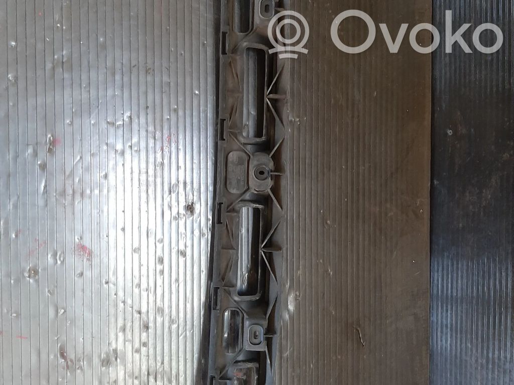 Volkswagen Scirocco Soporte de montaje del parachoques trasero 