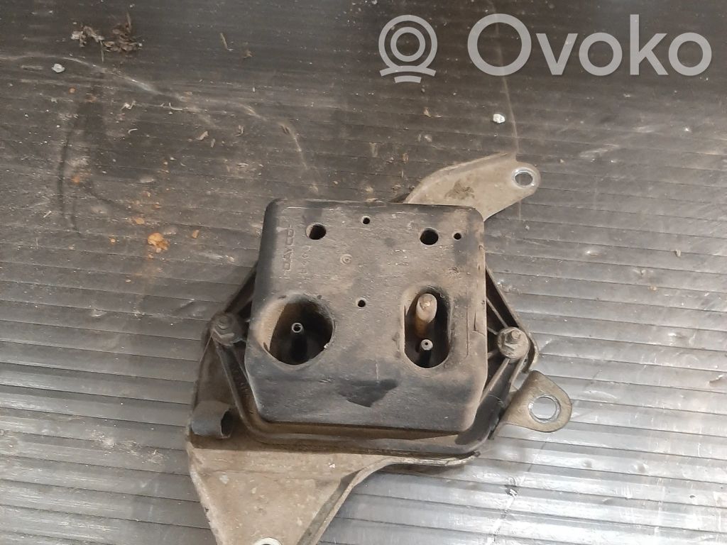 Opel Zafira B Vacuum air tank 